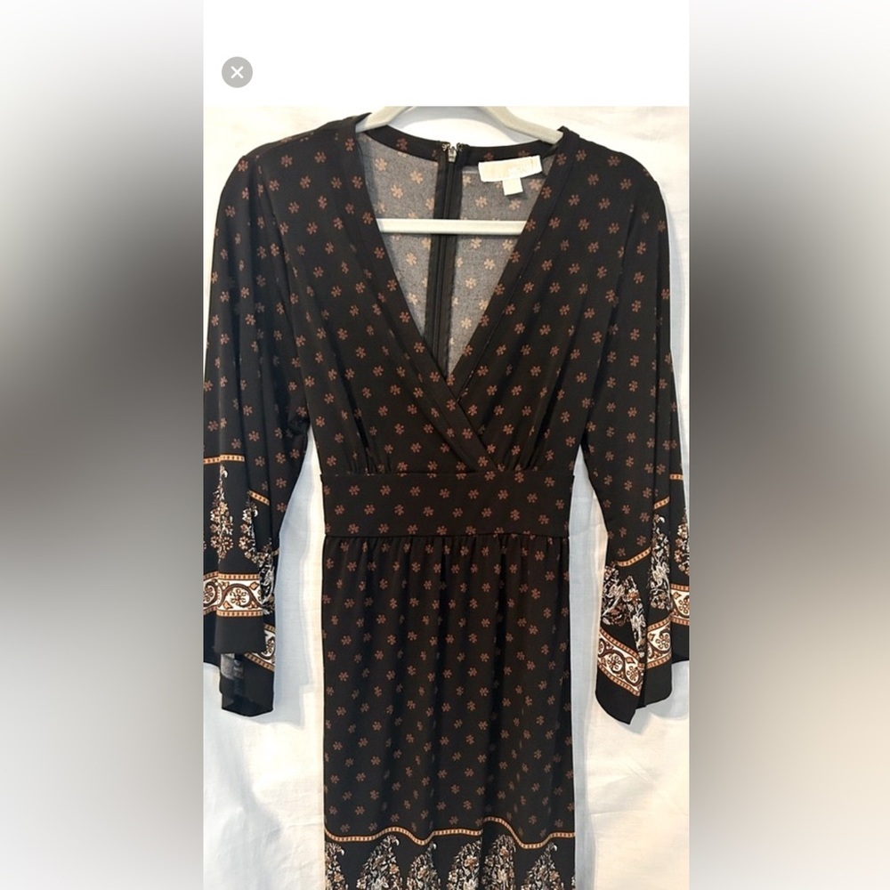Michael Kors Black Long Sleeve V-Neck Dress with Brown Accent Print